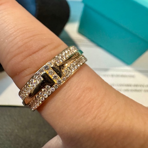 Tiffany&Co T wide pave diamond ring - Picture 7 of 11